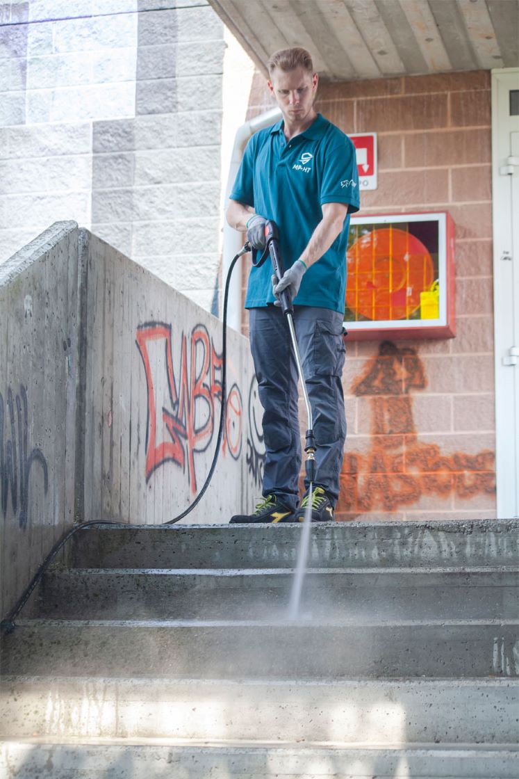 max-wind-idrojet-pulizia-scalinate-parco max-wind-idrojet-pulizia-scalinate-parco